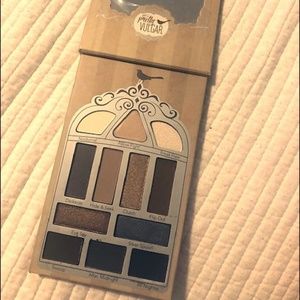 Pretty Vulgar Nightingale Smokey Eyeshadow Palette
